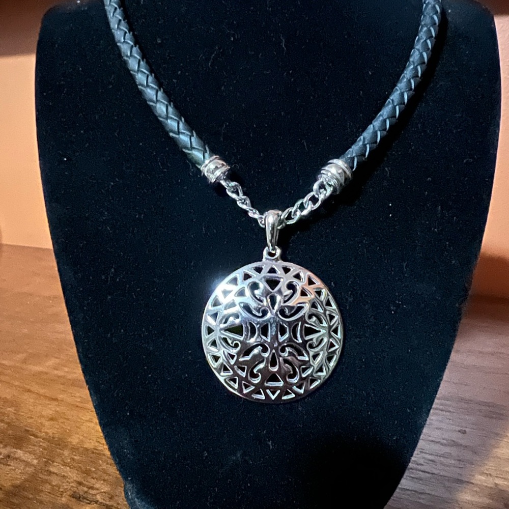 Filigree Pendant with braided leather detail - Nearly new!